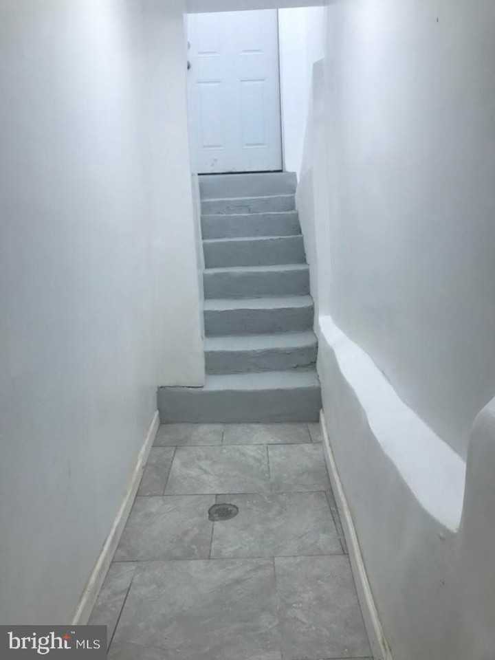 5923 N Broad St - Photo 4 of 17