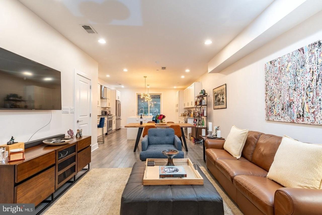 239 Lyceum Ave - Photo 6 of 38