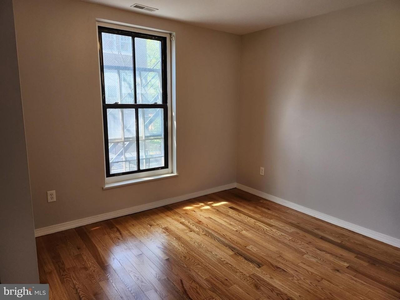 100 N 3rd St - Photo 2 of 5