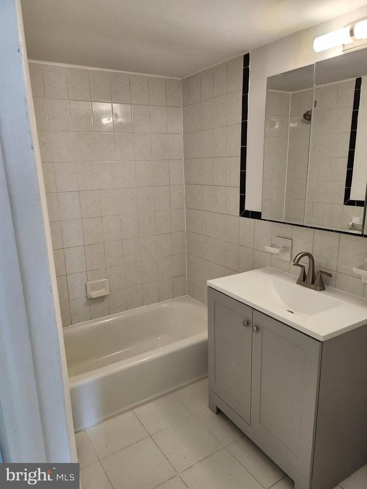 100 N 3rd St - Photo 5 of 5