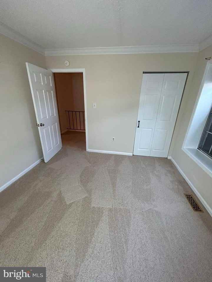 941 S Rolfe St - Photo 3 of 18