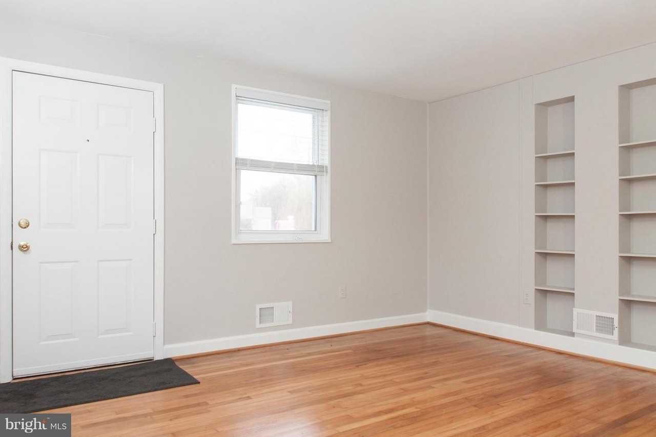 5627 8th St S - Photo 6 of 45