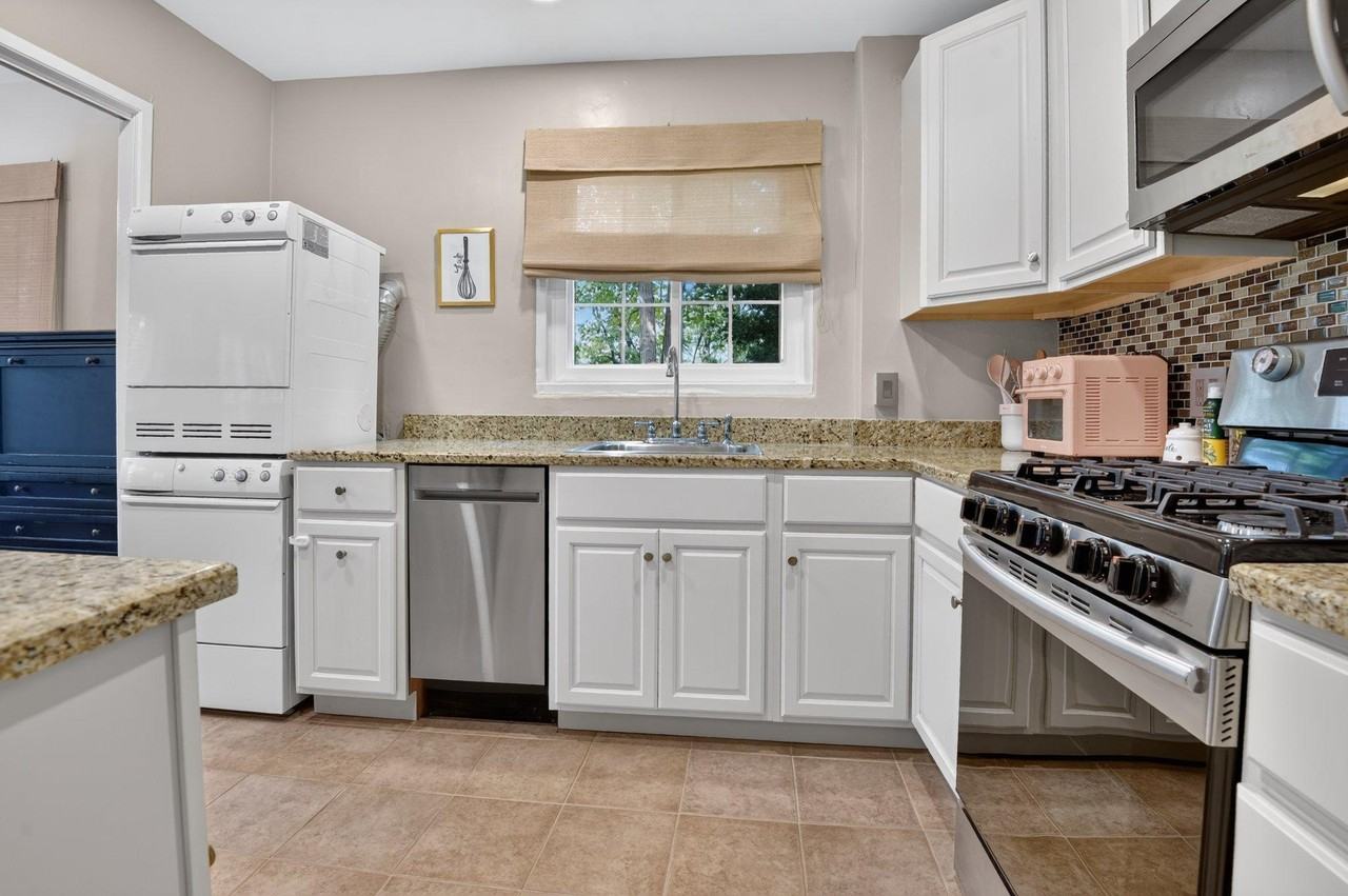 3458 Martha Custis Dr - Photo 3 of 15