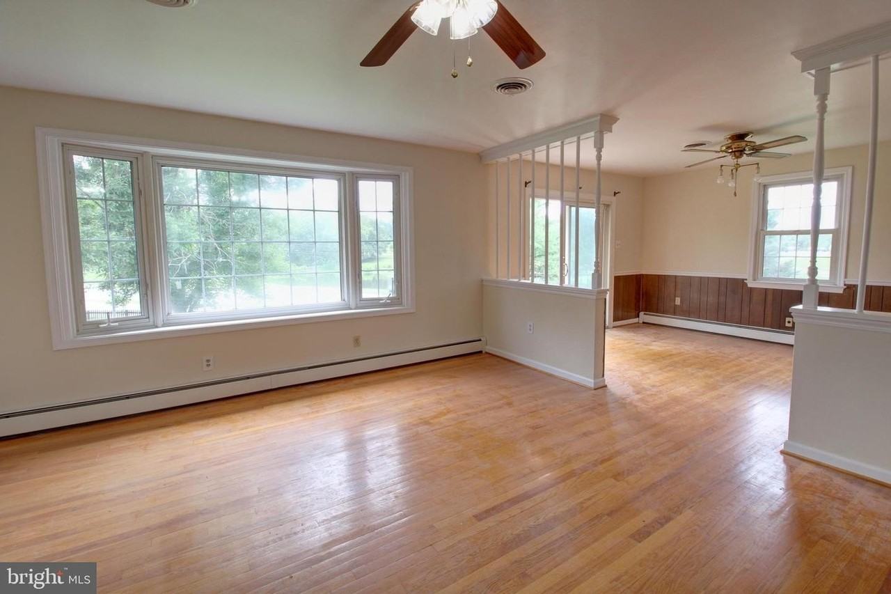 113 Thornton Ct - Photo 2 of 38
