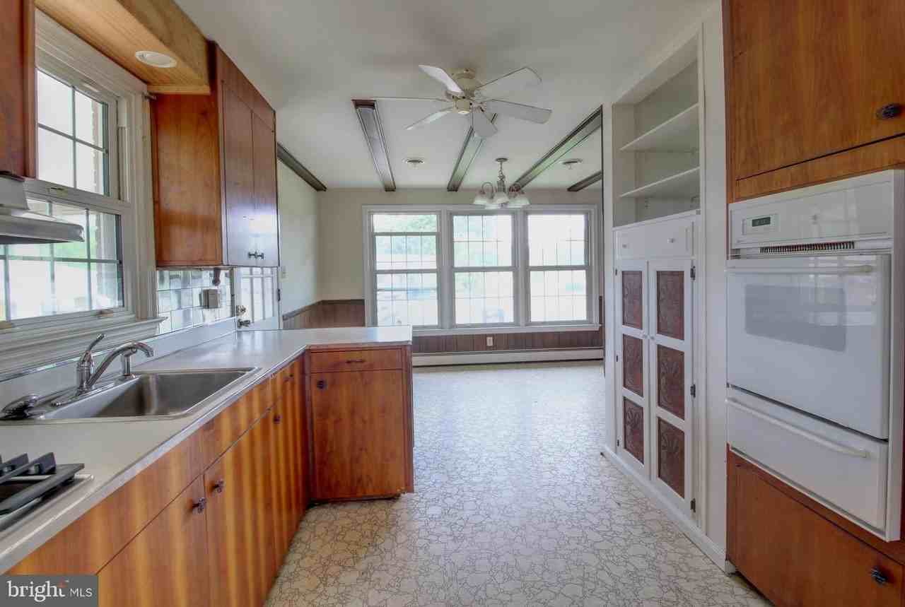 113 Thornton Ct - Photo 3 of 38