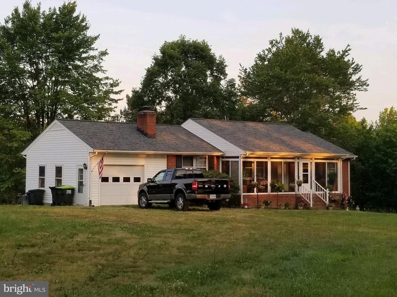 90 Parrish Ln - Photo 2 of 16