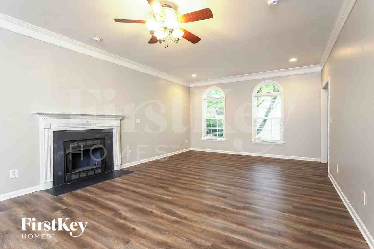 6590 Lake Dale Way - Photo 2 of 19