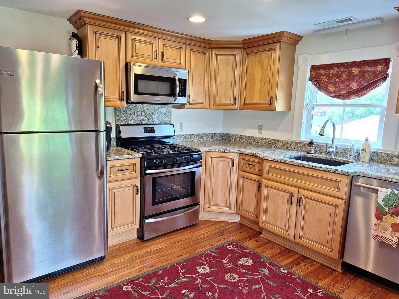 8272 E Main St - Photo 7 of 18