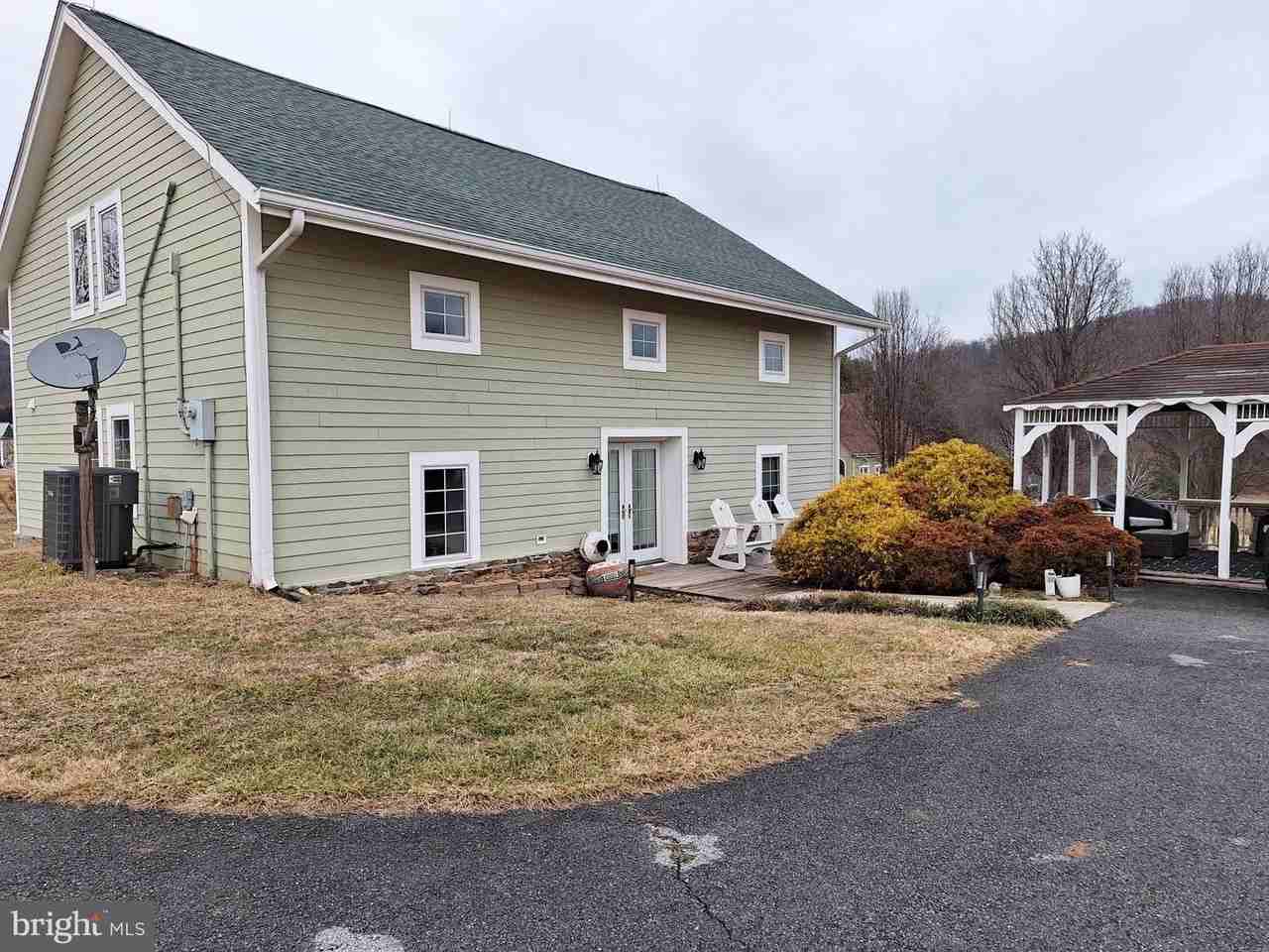 2254 Winchester Rd - Photo 7 of 50