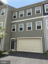 240 Parkland Dr - Photo 1 of 1