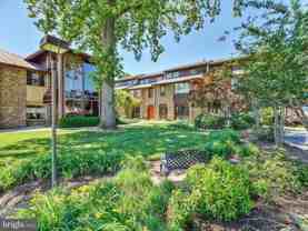 311 Maple Ave W - Photo 1 of 1