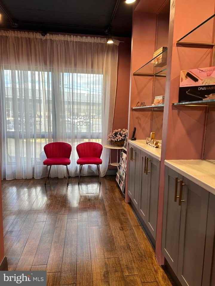 6722 Curran St - Photo 7 of 24