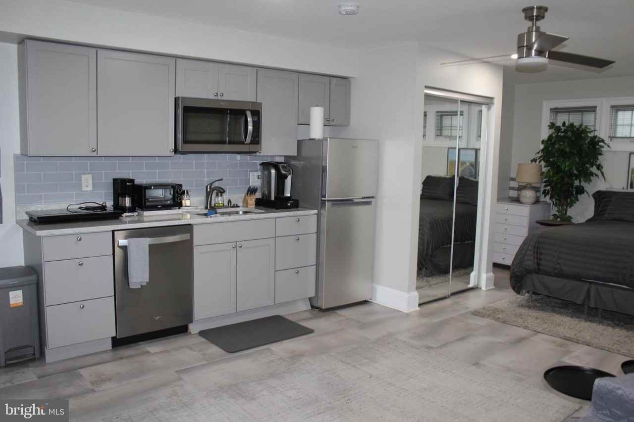 7703 Newcastle Dr - Photo 2 of 14