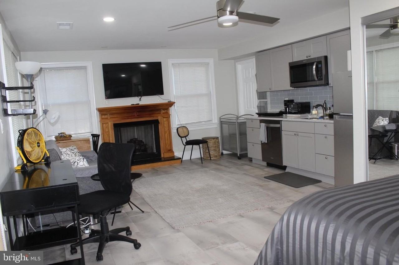 7703 Newcastle Dr - Photo 5 of 14