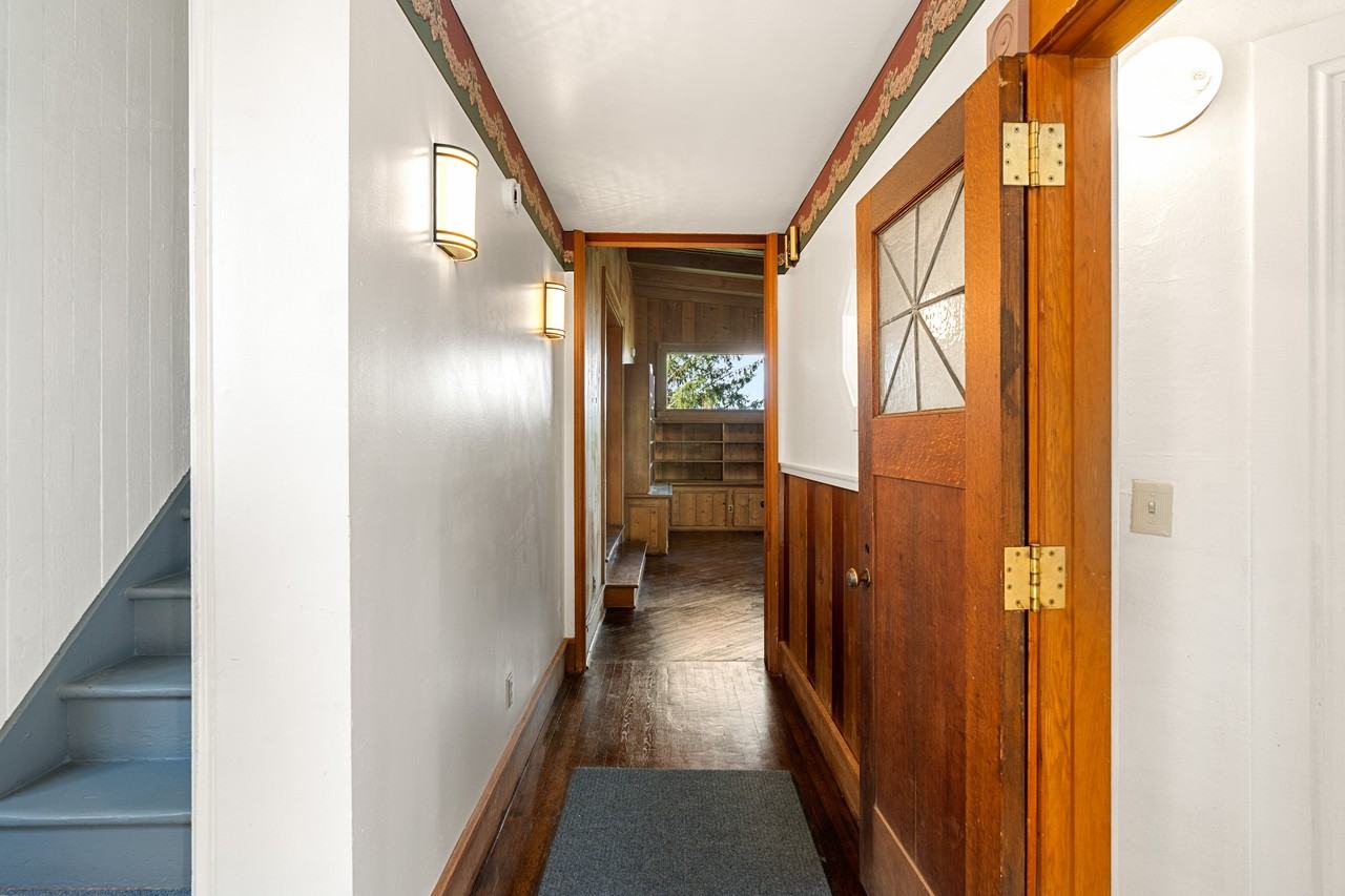 605 Terrace Ave #1 - Photo 4 of 42