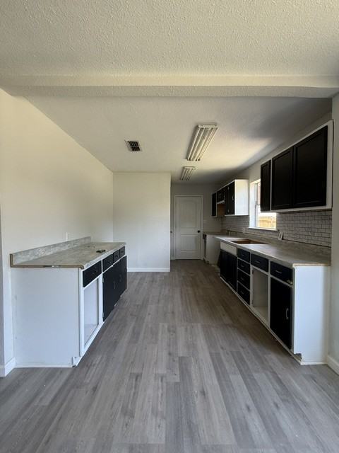 5514 43rd St #1 - Photo 7 of 18