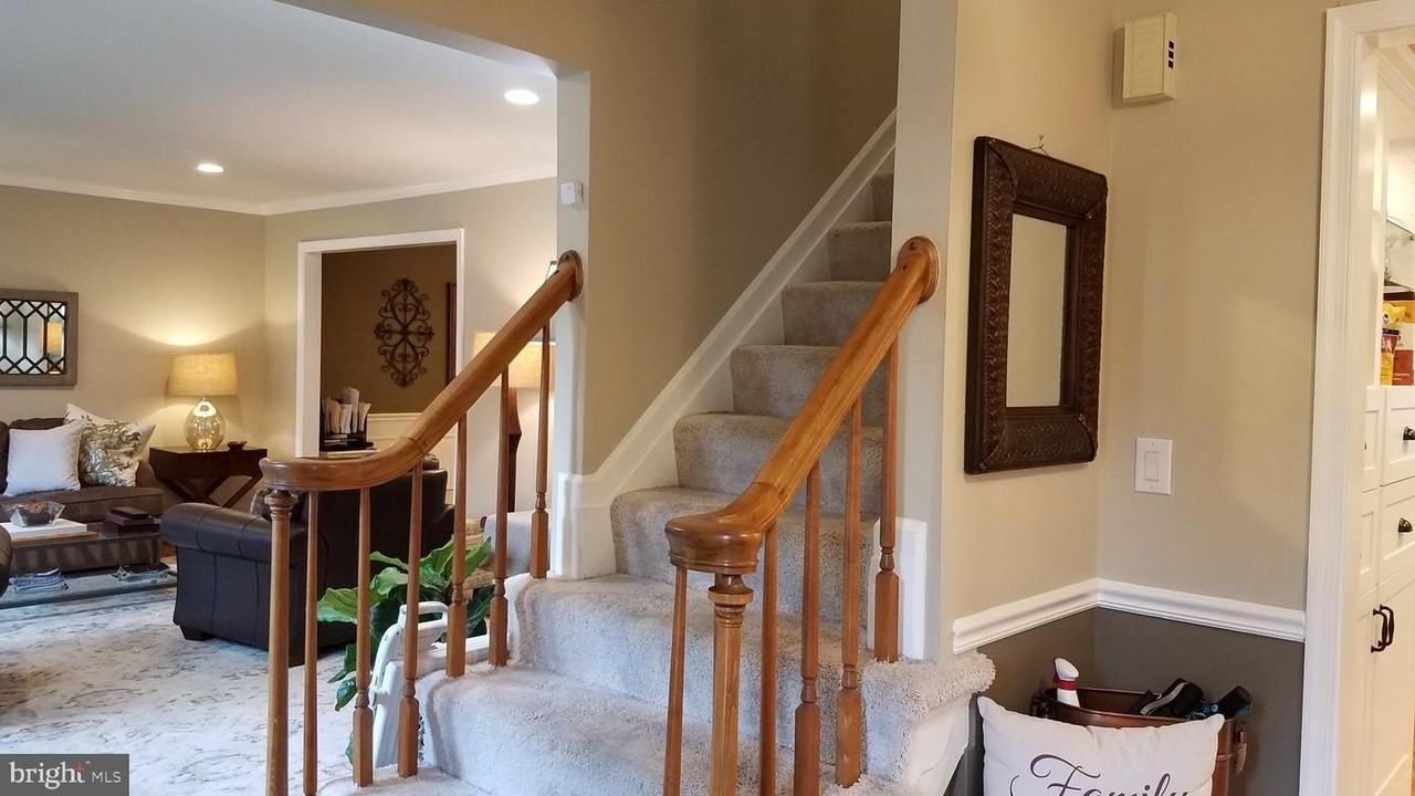13116 Nestlewood Ct - Photo 2 of 50