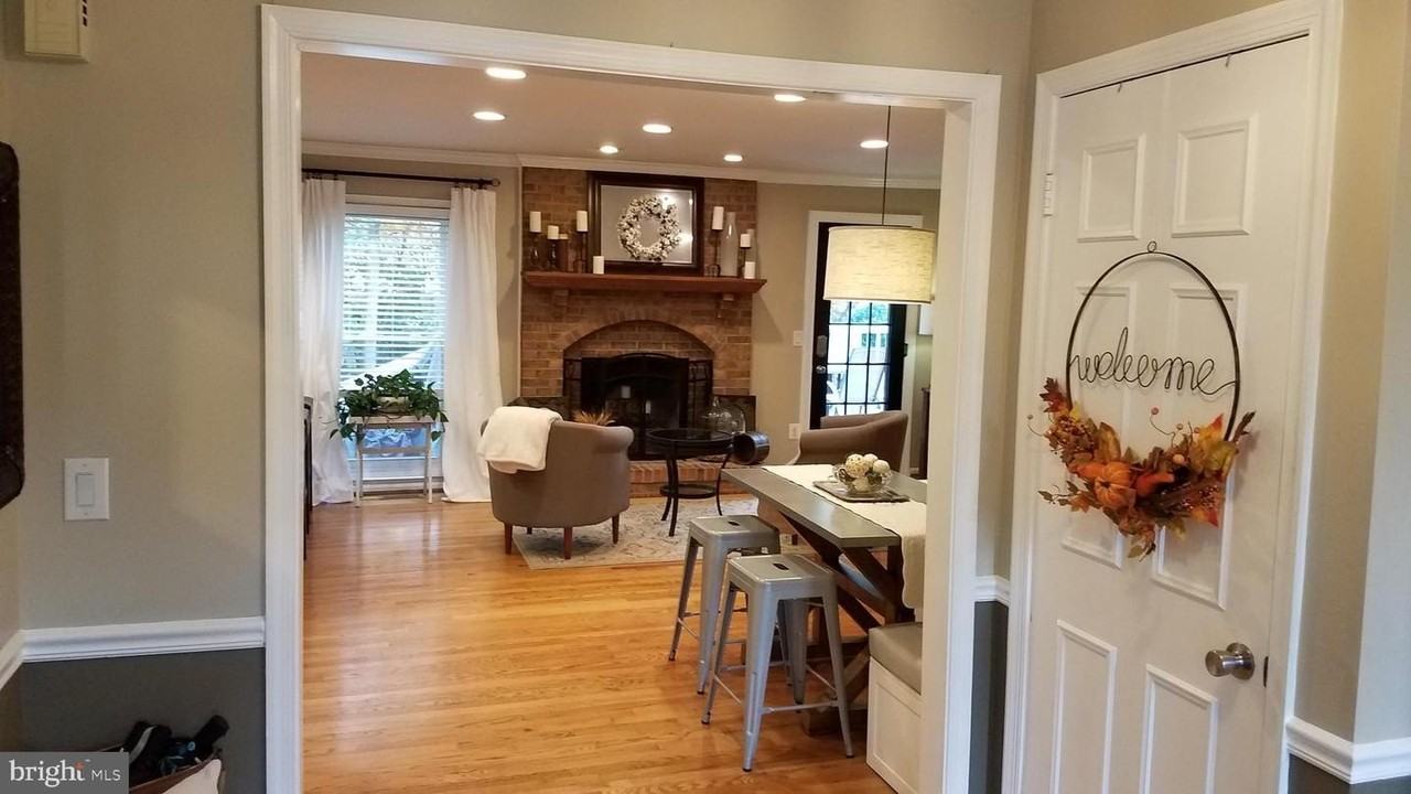 13116 Nestlewood Ct - Photo 3 of 50