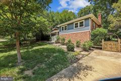 8109 Bainbridge Rd - Photo 1 of 1