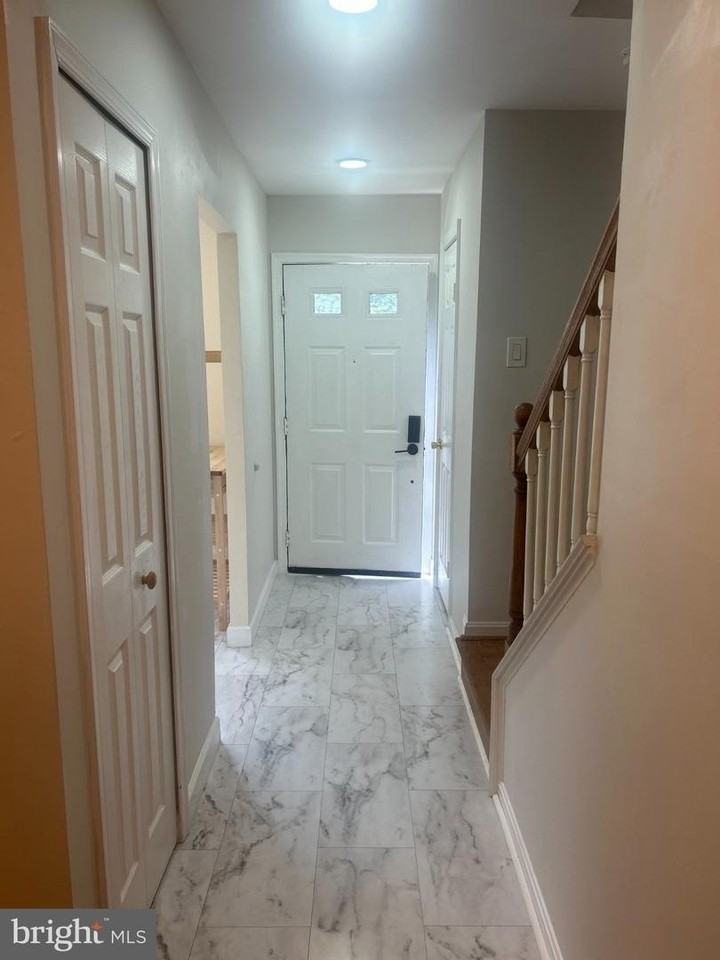 5664 Cabells Mill Ct - Photo 2 of 17