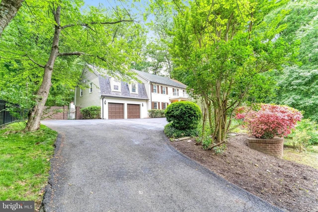 7845 Old Dominion Dr - Photo 4 of 50