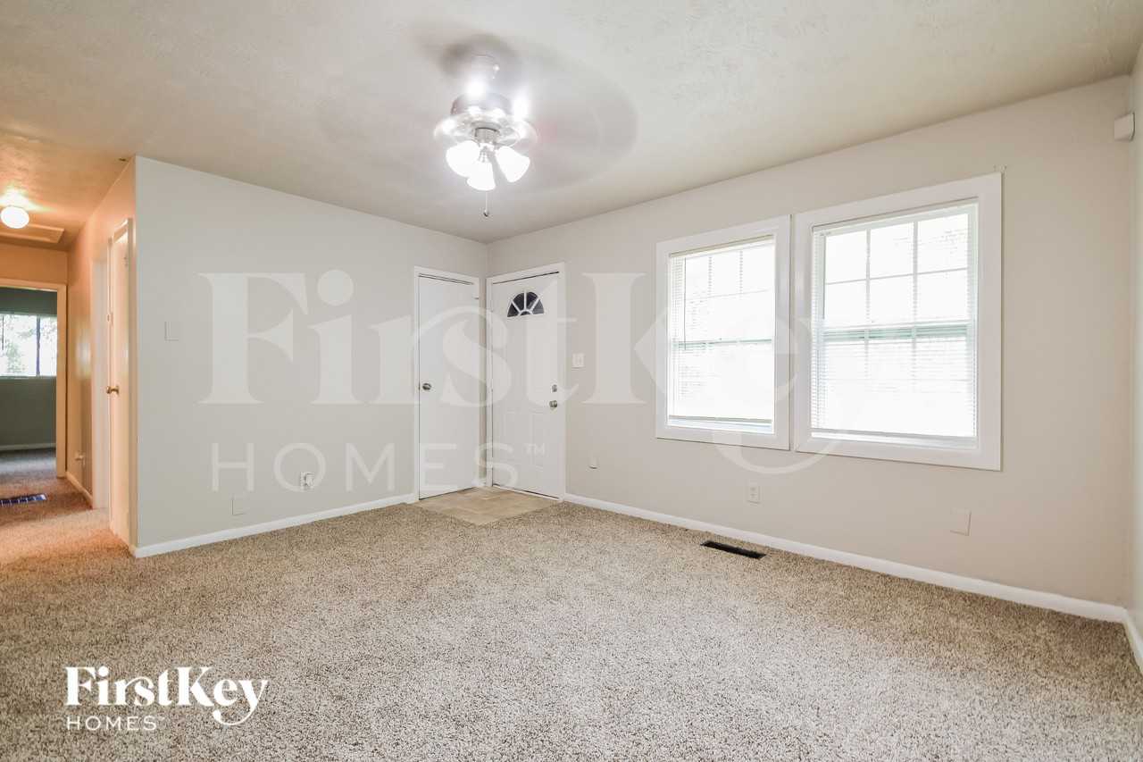 8277 Dunellen Ln - Photo 3 of 17
