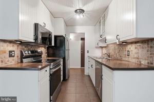 featured image of 11619 Stoneview Sq