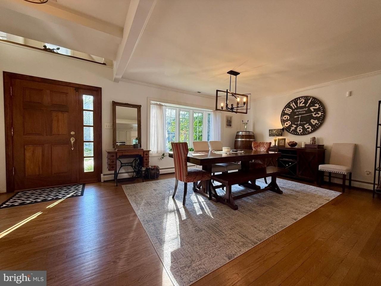 2223 Great Falls St - Photo 4 of 44