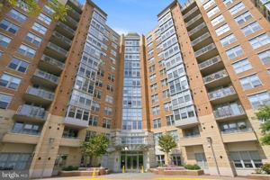 featured image of 11800 Sunset Hills Rd