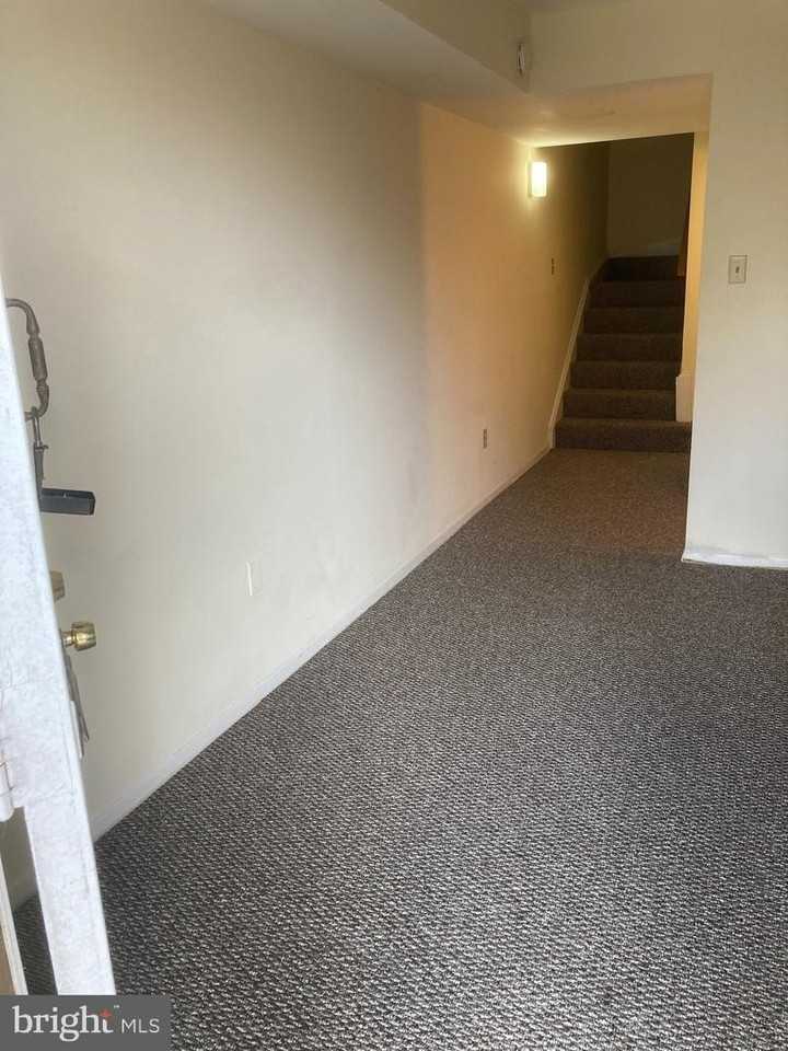 2601 Wagon Dr - Photo 3 of 20
