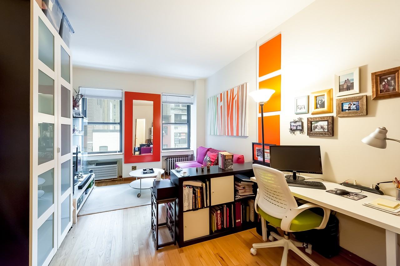 406 Lexington Ave 53FG - Photo 3 of 3