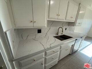 7838 W Manchester Ave #1 - Photo 7 of 8