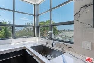 870 Haverford Ave #101 - Photo 6 of 7