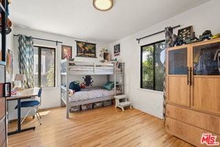 8300 Creighton Ave - Photo 6 of 6