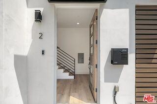 1236 N Spaulding Ave #2 - Photo 7 of 8