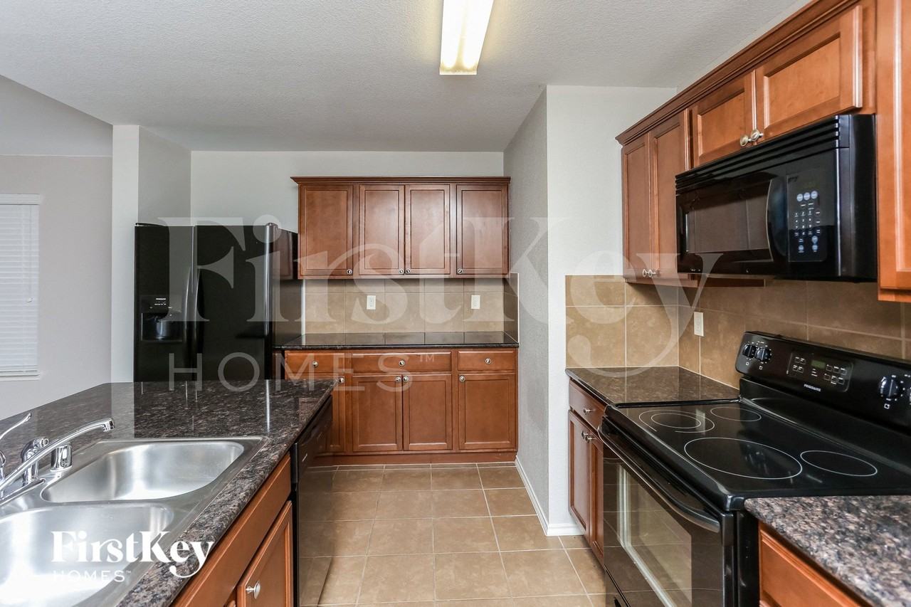 1221 Koto Wood Dr - Photo 6 of 15