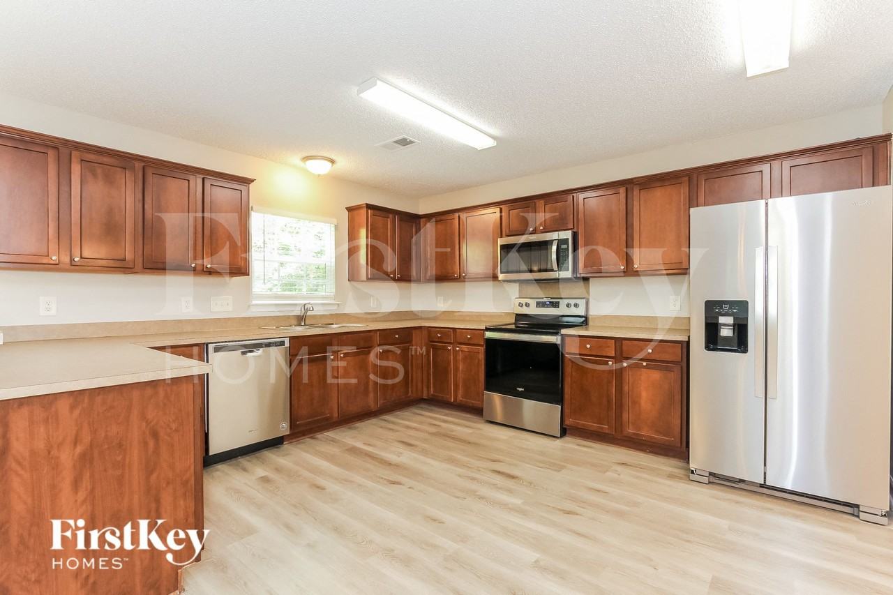 2217 Thorn Crest Dr - Photo 6 of 15