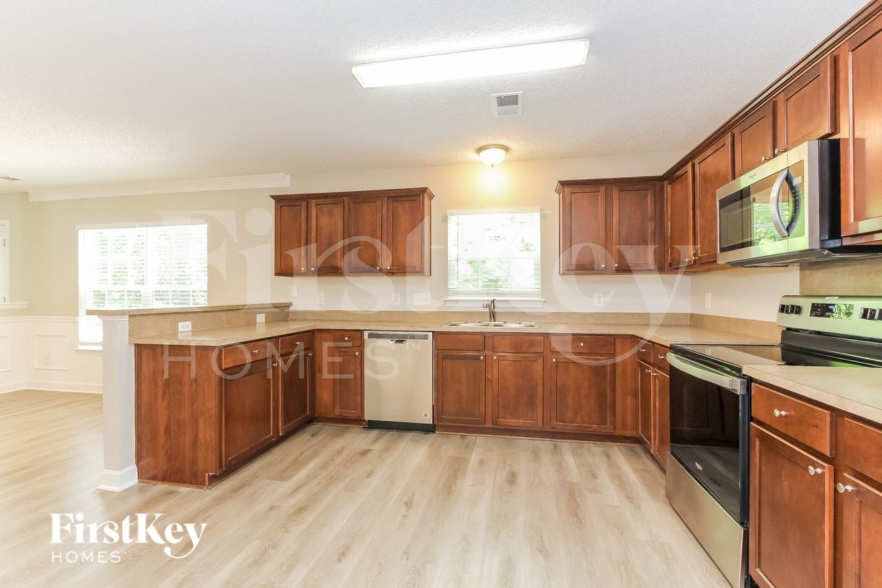 2217 Thorn Crest Dr - Photo 7 of 15