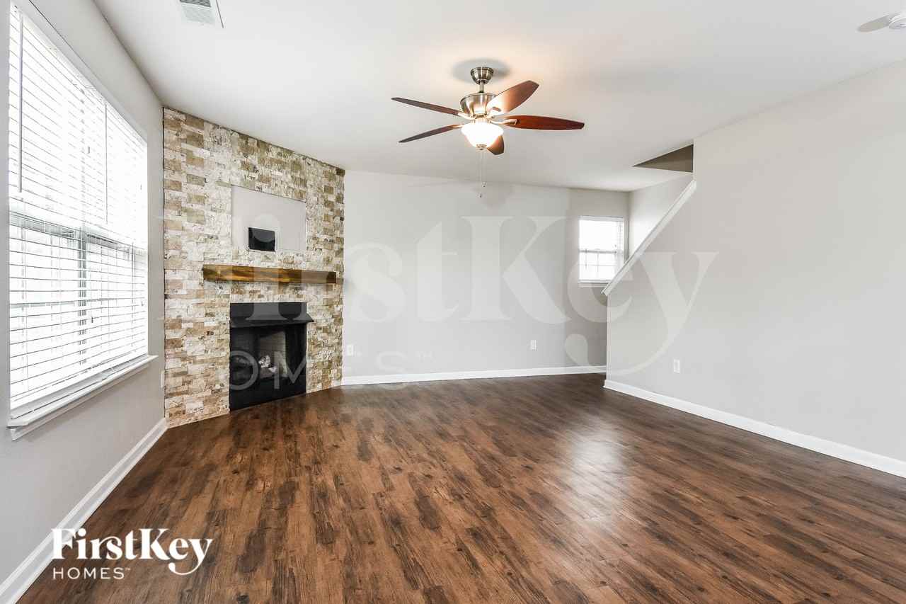 234 Taylors Landing Ave - Photo 4 of 16