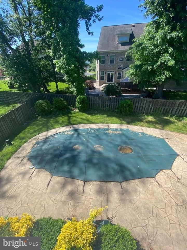 1101 Sea View Ave - Photo 5 of 27