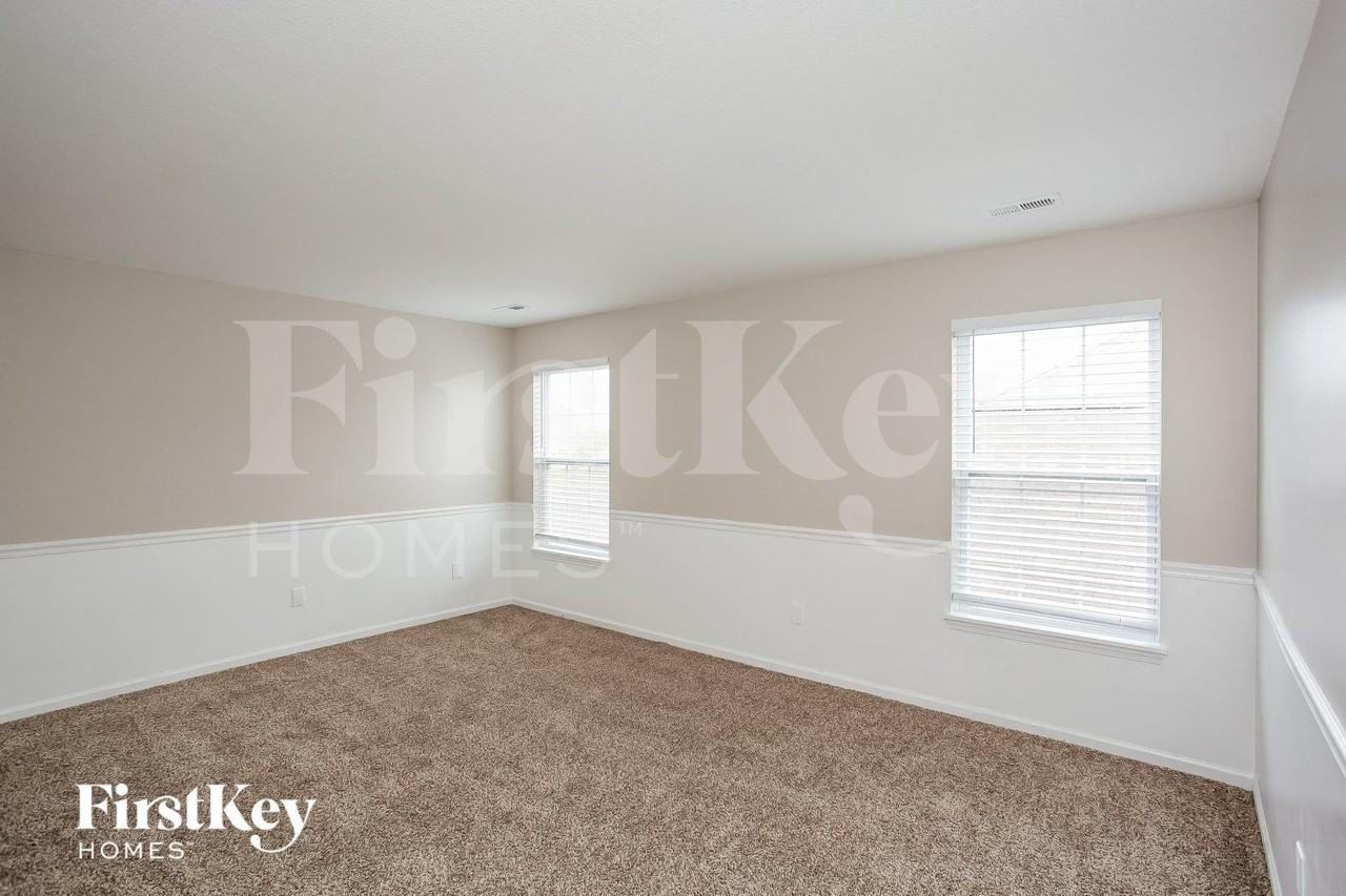 15391 Wandering Way - Photo 6 of 14