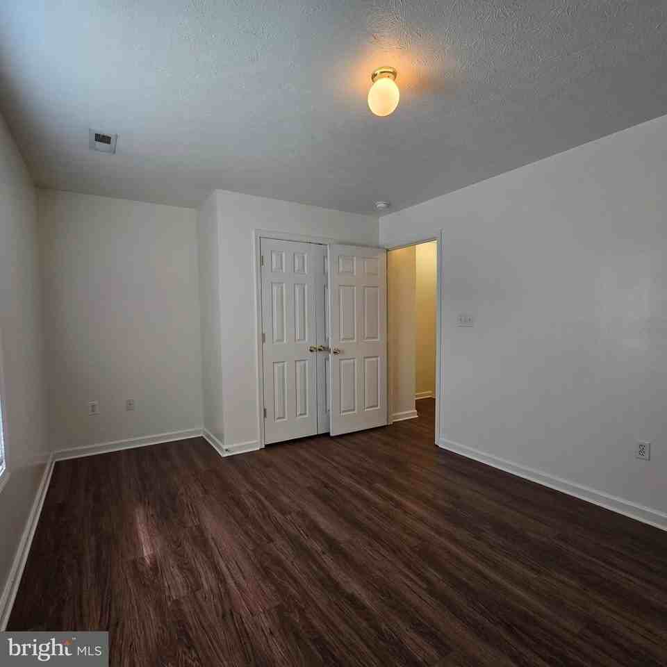 25 Genesis Dr - Photo 6 of 13