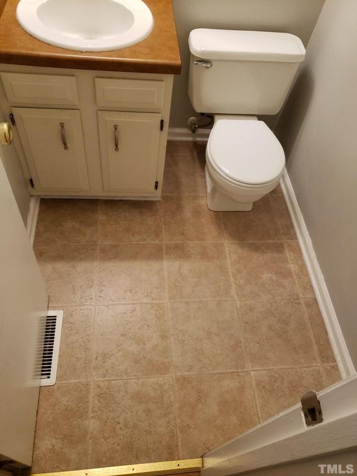 207 Meadow Run - Photo 7 of 17