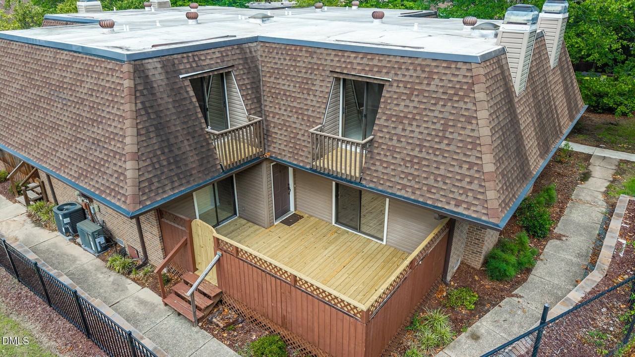107 Finley Forest Dr - Photo 2 of 50