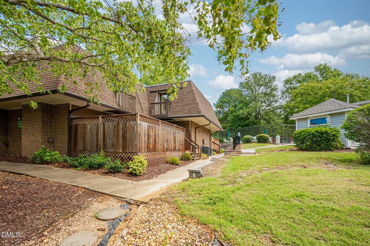 107 Finley Forest Dr - Photo 5 of 50