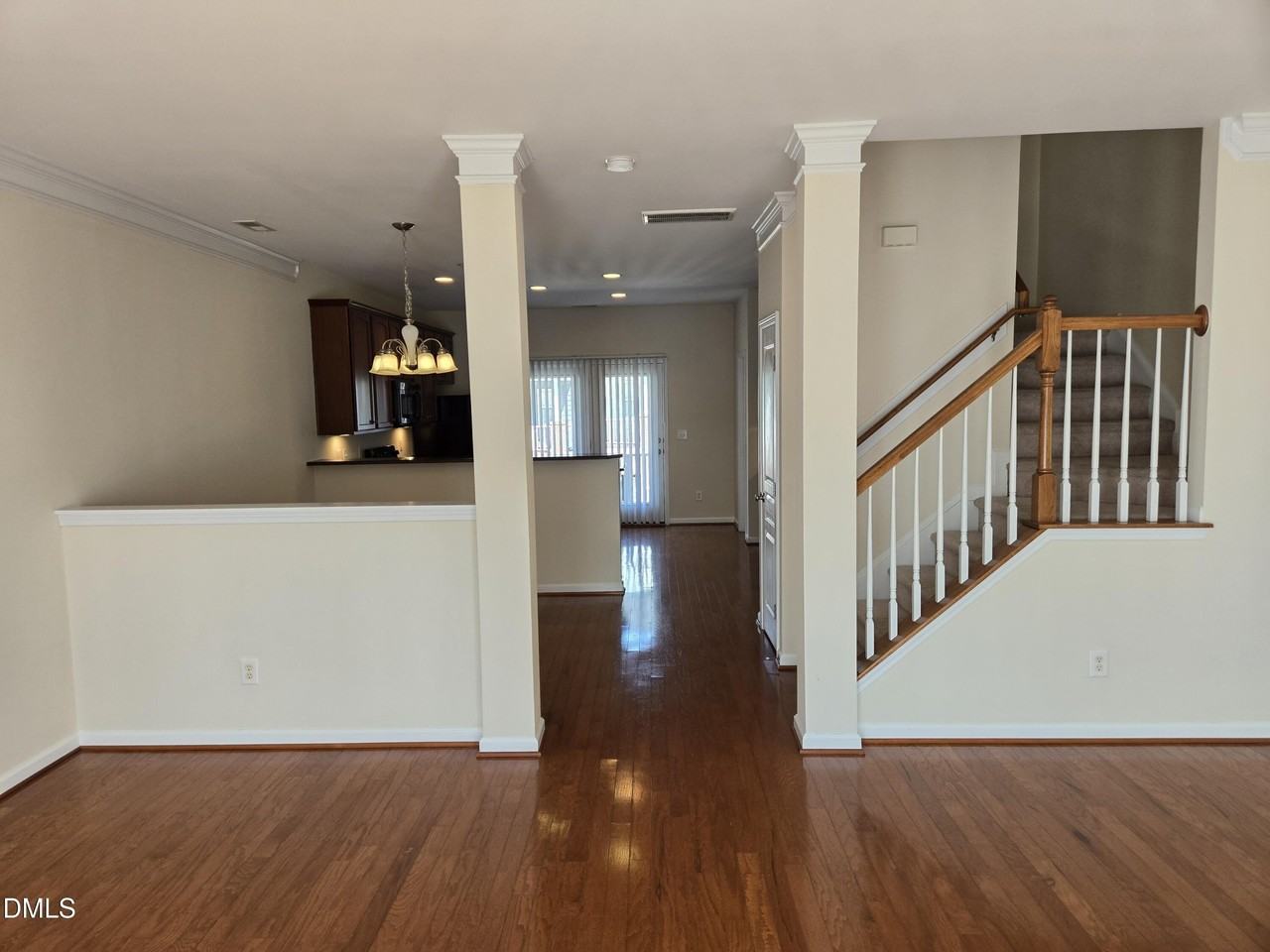 329 Kinellan Ln - Photo 5 of 27