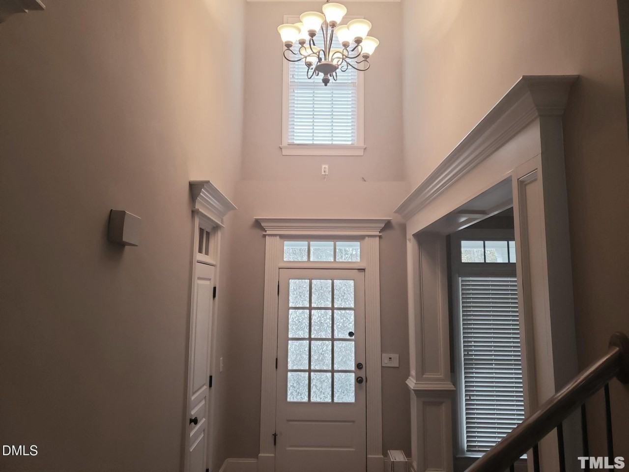 381 Carolina Oaks Ave - Photo 2 of 16