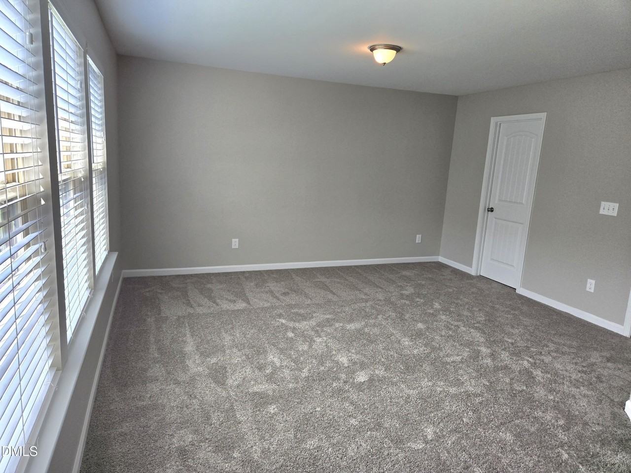 72 E Grove Point Dr - Photo 6 of 17