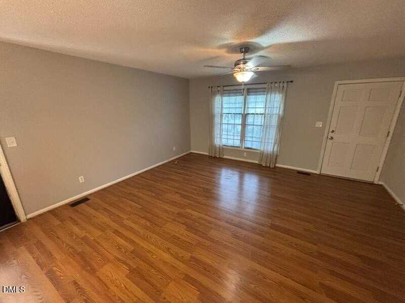 325 Wendell Falls Pkwy - Photo 6 of 15