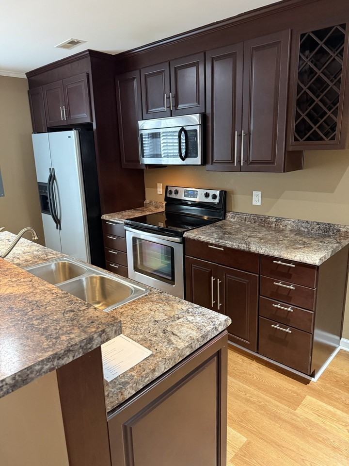 4307 Eleanors Way - Photo 6 of 9